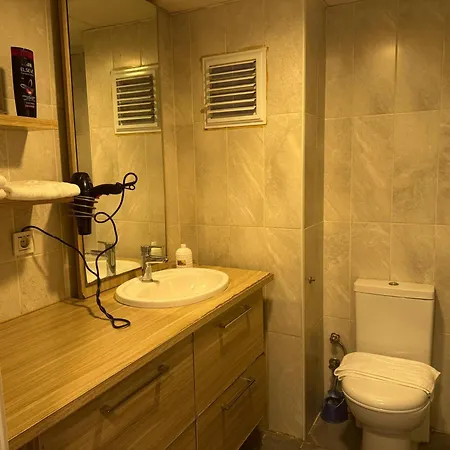 C1 Hotel